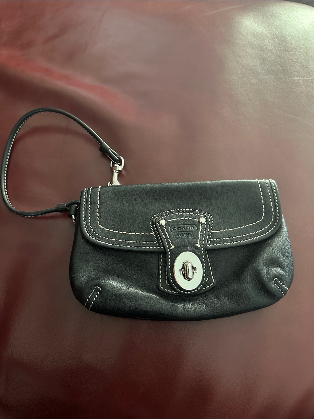 Vintage Coach Black Leather Turnlock Wristlet with Contrast Stitching